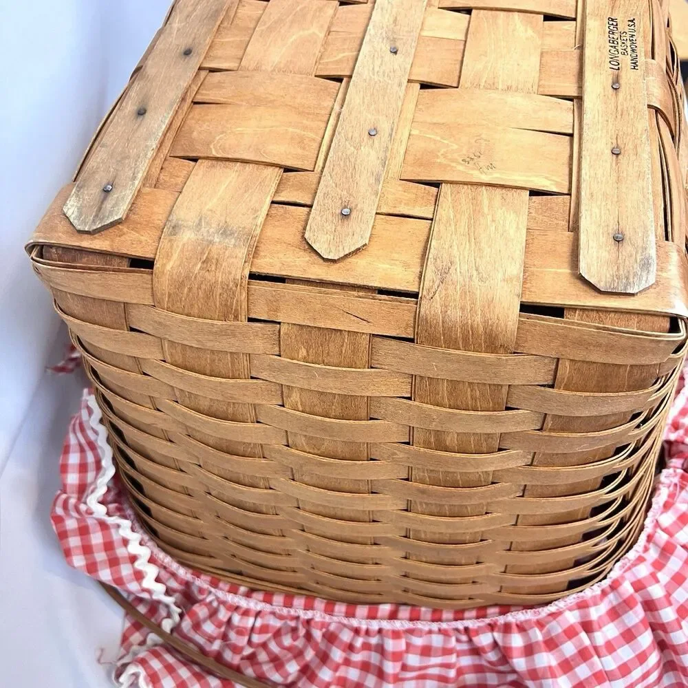 Longaberger Large Picnic Basket Red Gingham Liner Wood Lid USA 1996 Vintage